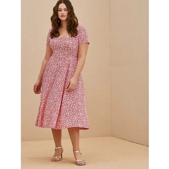 torrid Dresses & Skirts - Torrid 4 FUCHSIA PINK FLORAL SCUBA KNIT MIDI DRESS